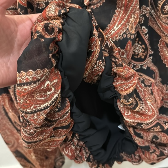 VICI COLLECTION | LONG SLEEVE CROP - Picture 3 of 6